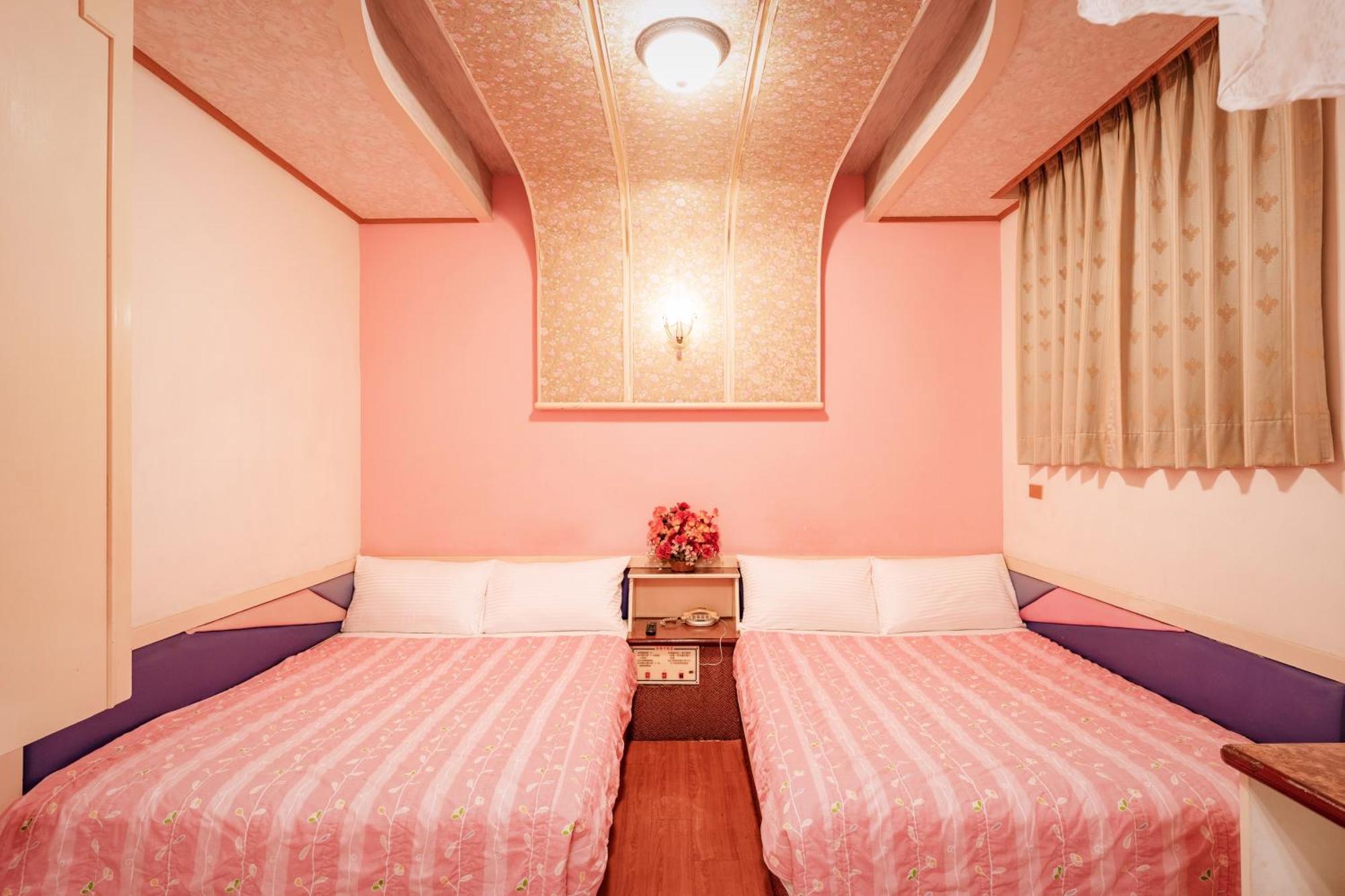 Shinge Hotel Città di Hualien Esterno foto